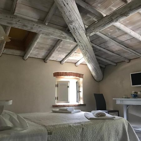 Casal Del Pigno Hotel เปสเคียรา เดล การ์ตา ภายนอก รูปภาพ